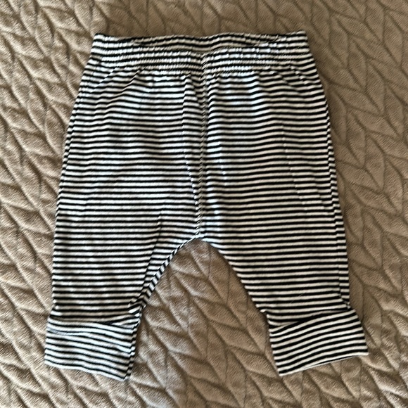 Carter’s pants - Picture 6 of 9
